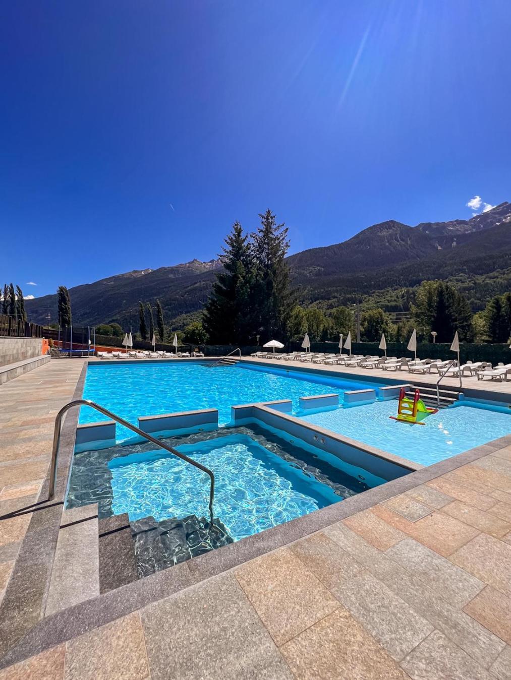 Bijoux Des Alpes - Mont Blanc Village لا سالّي المظهر الخارجي الصورة