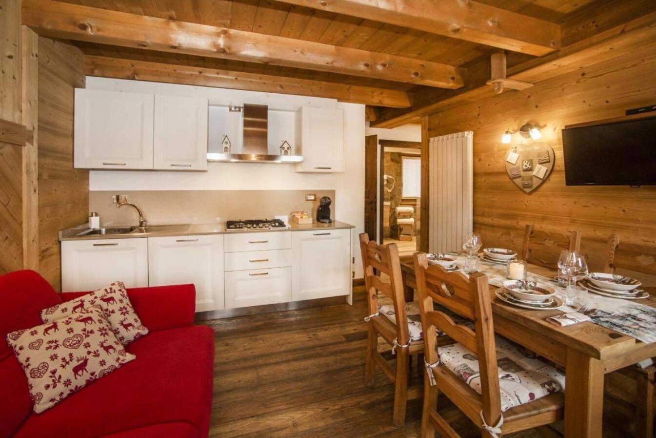 Bijoux Des Alpes - Mont Blanc Village لا سالّي الغرفة الصورة