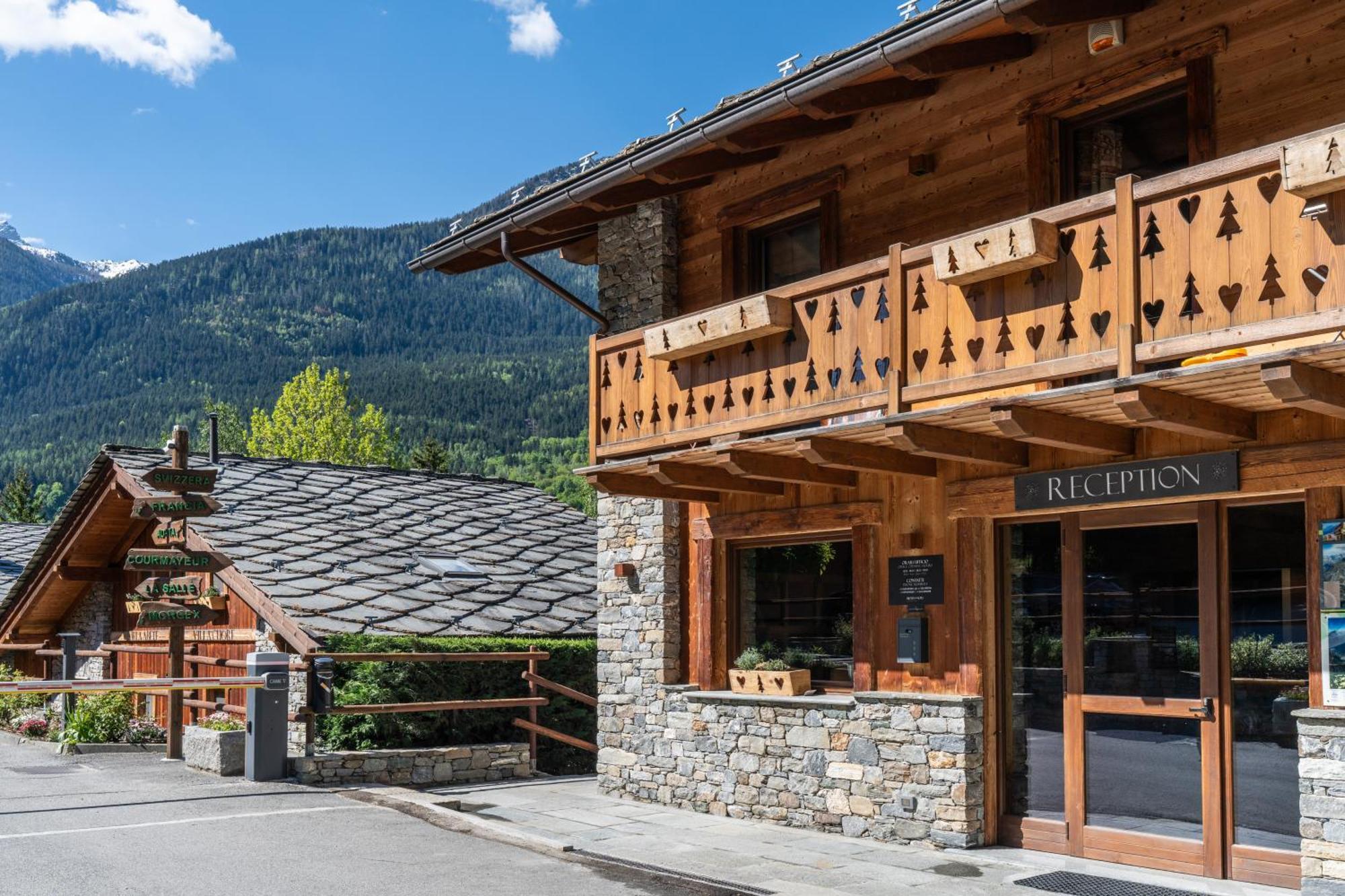 Bijoux Des Alpes - Mont Blanc Village لا سالّي المظهر الخارجي الصورة